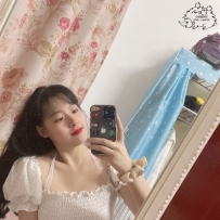 5000  清新輕熟女類型的五官清秀