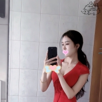 5000  天然大奶 胸型又美 是奶控哥哥的首選