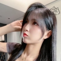 12k  小隻馬嫩妹很漂亮 身材超讚沒有贅肉