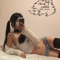 6000 一節  淫蕩小騷妹性感的乳頭等著你的吸