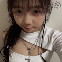 7k  粉嫩鮑魚可以玩各種各樣的情趣服裝扮演