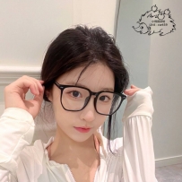 6k  肌膚白皙！有著一張白嫩嫩的娃娃臉