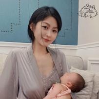 4k   想要給孩子更多的保障  短期出來兼職   有意者的大哥可以幫幫她