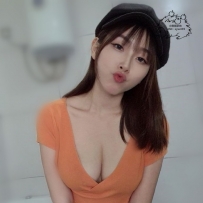 6k 腰細 前凸後翹 騷女類型床上淫叫很好聽