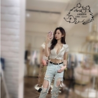 6k  翹臀  美乳不下垂  脫掉內衣 是粉粉的乳頭