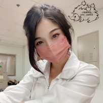 5k  清純的外表下隱藏著勾人欲望 讓人一見傾心 搭配性感的制服