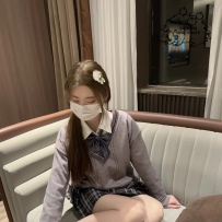 6k  自己偷偷下海兼職外快 清純鄰家小女孩