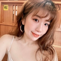 4k  黑絲蜜桃臀性感爆棚，過程中騷話不斷