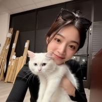 這小貓長得也太漂亮了吧   果然角度真的很重要