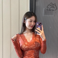 4k  她的私密處也粉嫩柔嫩    緊實而有彈性