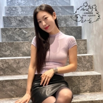 4k  有迷人的身材及氣質 會挑逗 可舔穴床上很淫蕩