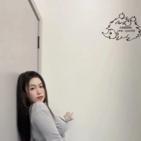 3k 微肉才是最性感的身材！這大翹臀看到了都像上手拍兩下
