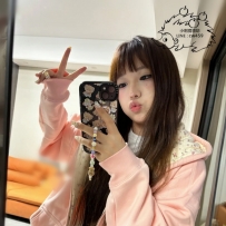 8k  年輕可愛學生妹