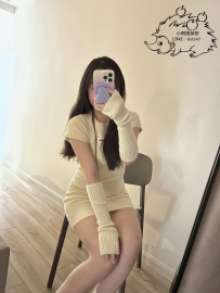5800  易高潮 床上也是一個小能手 易出水