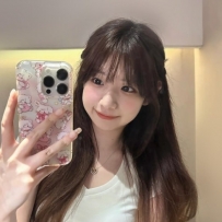 9k  清純學生妹  臉蛋甜美無辜  身材嬌小玲瓏