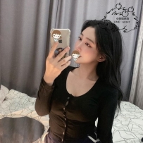 5k  輕熟女小姐姐D罩杯一手掌握小肉妹很 有感覺